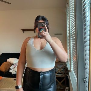 GARAGE size large tank